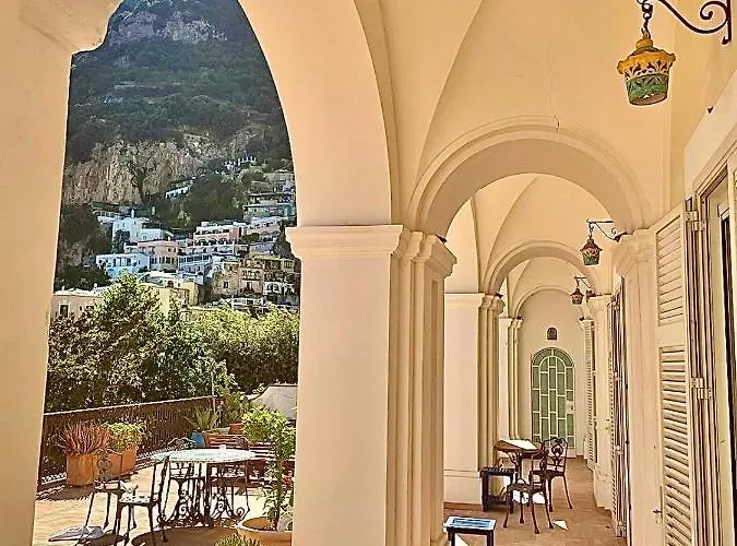 Casa Coppelia Homestay *